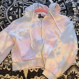 Cropped tie die hoodie
